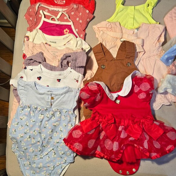 Infant Girl clothes - Picture 1 of 2